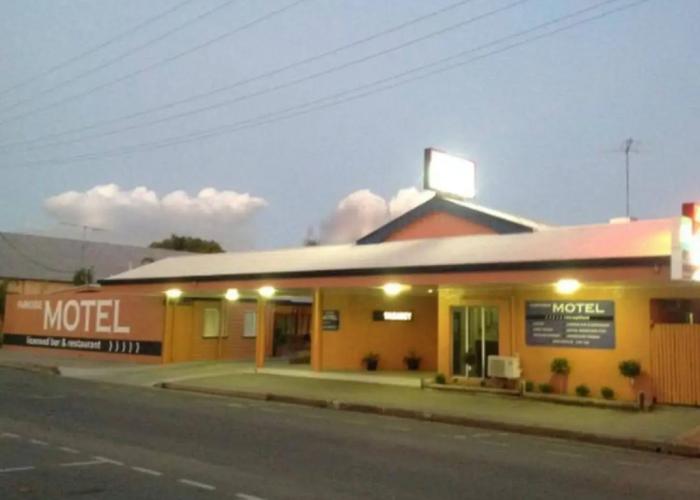 Parkside Motel