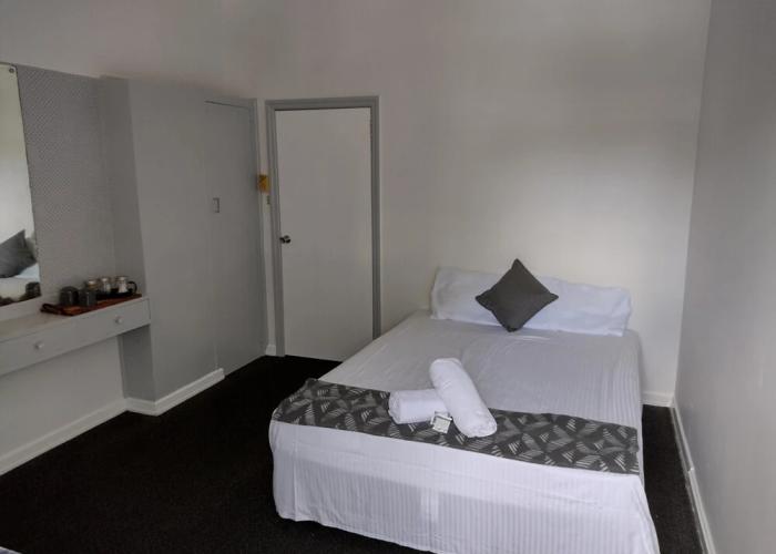 Ayr Hotel