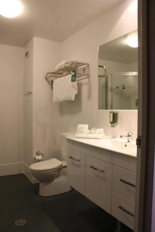 фото Quality Hotel Dickson