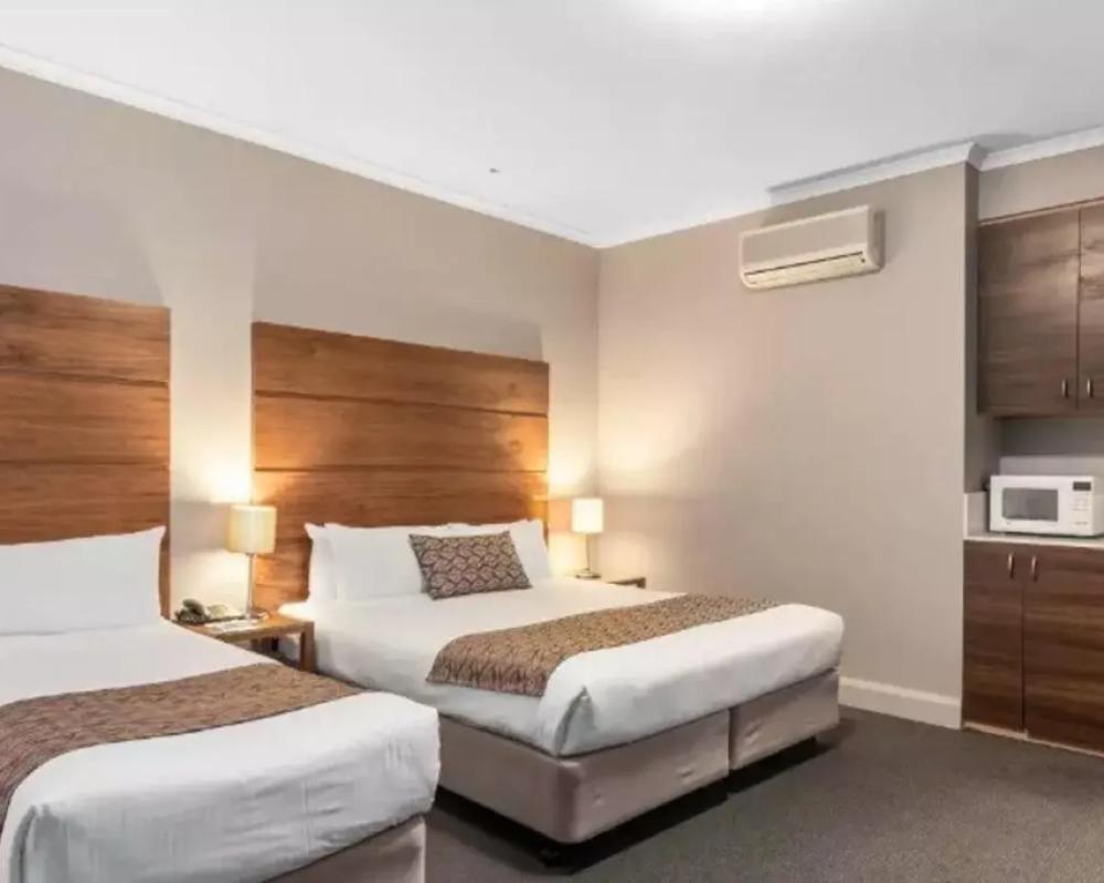 фото Quality Hotel Dickson