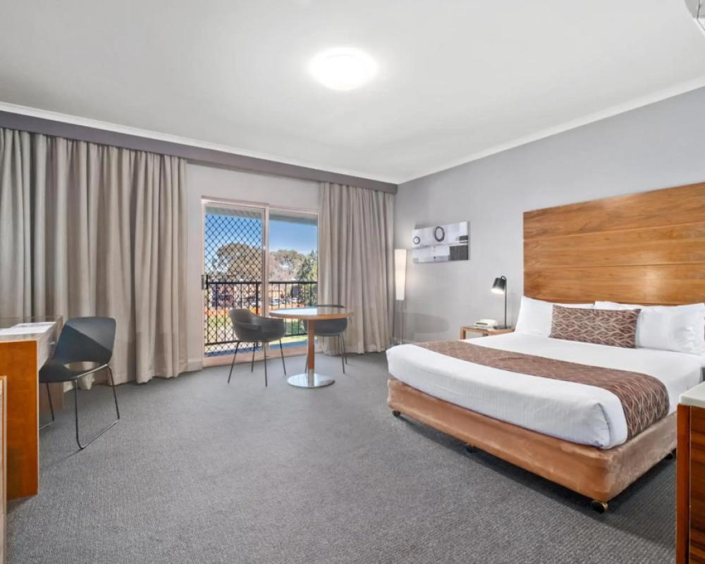 фото Quality Hotel Dickson