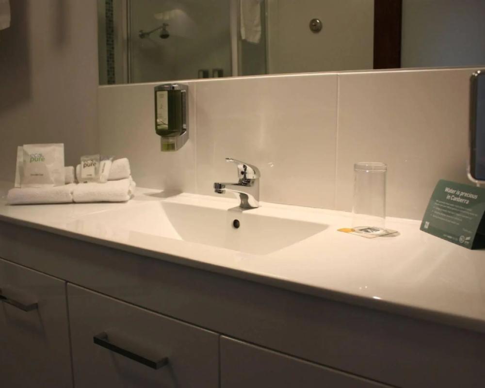 фото Quality Hotel Dickson