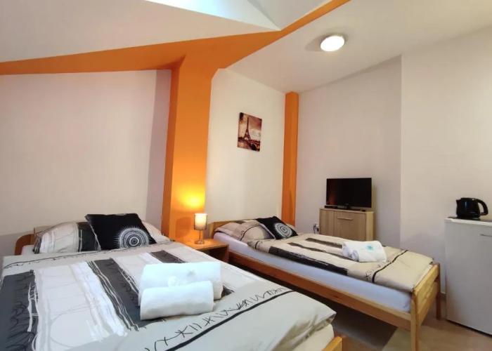 Hotel 28
