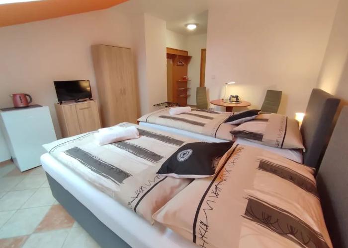 Hotel 28
