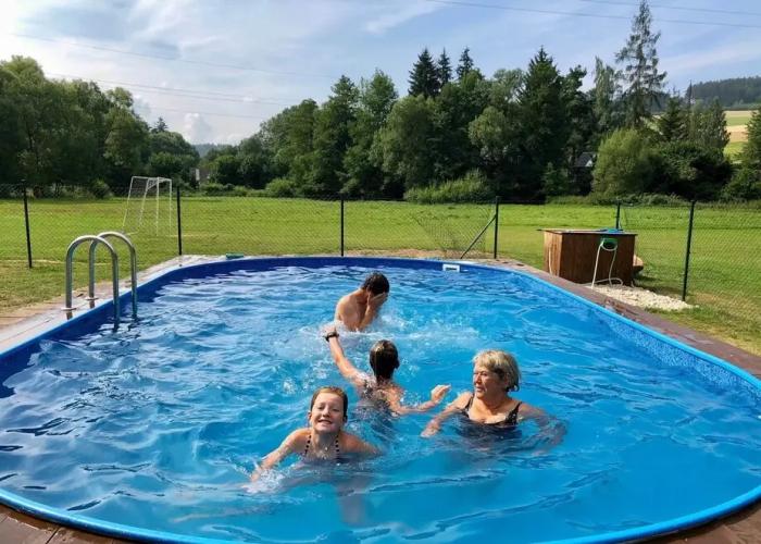 Mansion in Starkov With Shared Pool