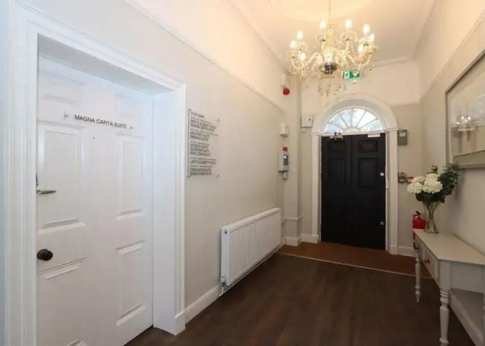 No.31 Castle Gate