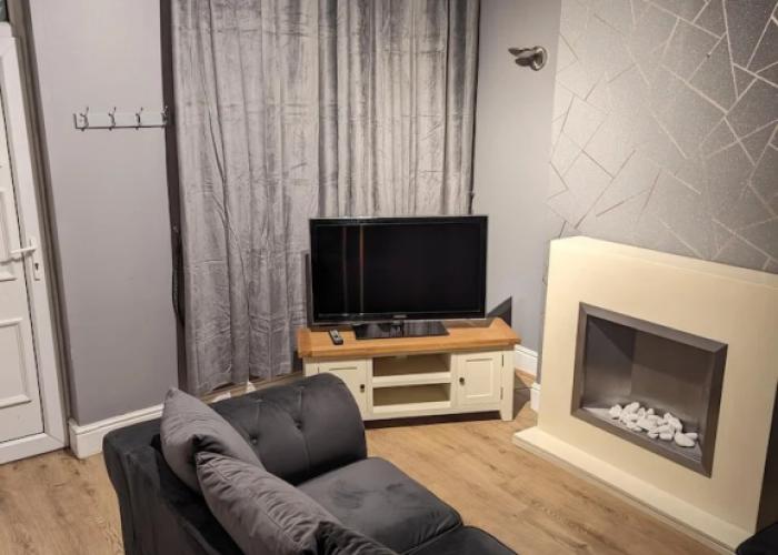 2 Bed House - Garden & Excellent Wifi