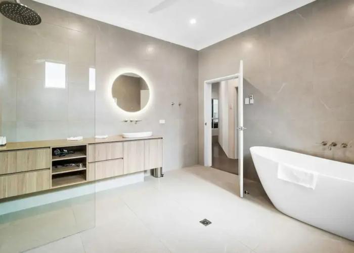 Majestic Manor Stylish Super Home Pool BBQ
