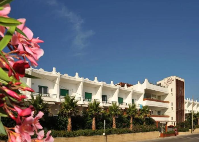 Cala Saracena Resort