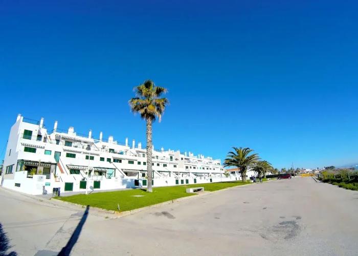 Apartamentos LA PARRETA PRIMERA LÍNEA