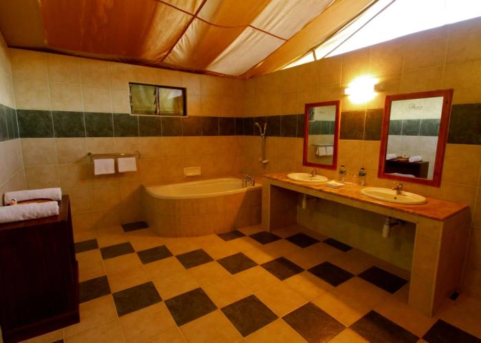 Mara Leisure Camp