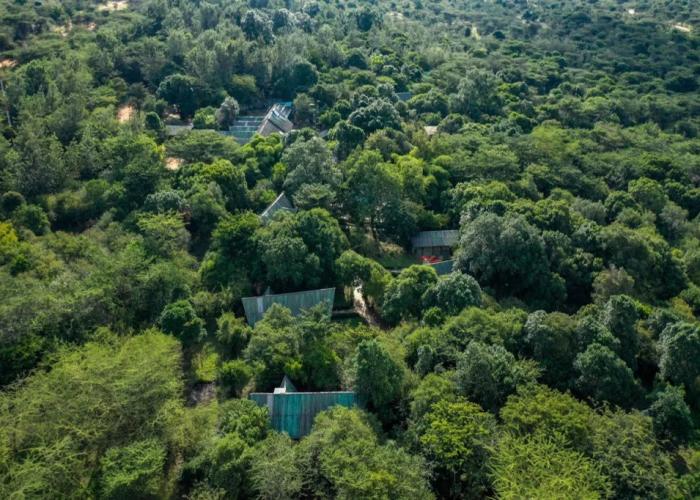 Sentrim Mara Game Lodge
