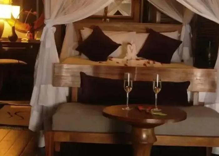 Castel Mara Camp
