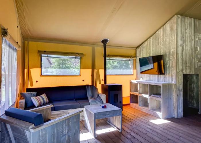Glamping Tent With Kitchen Near Zwolle