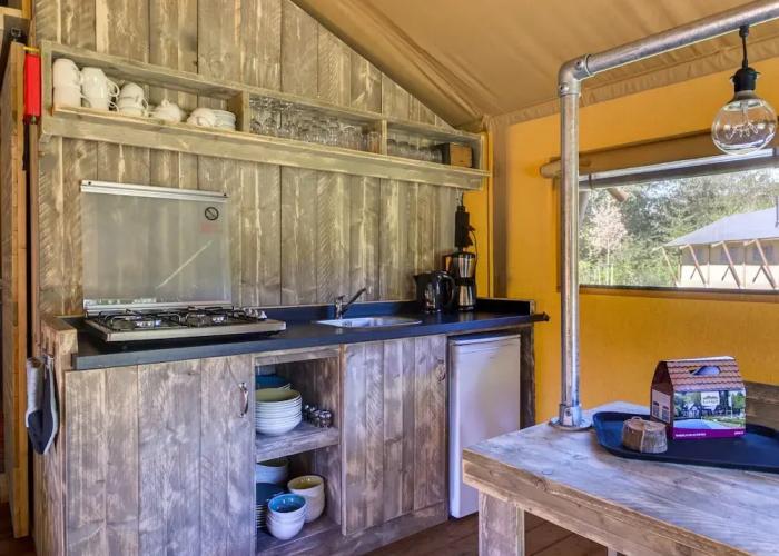 Glamping Tent With Kitchen Near Zwolle