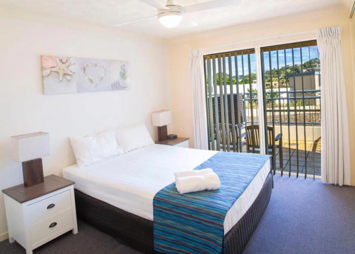 Golden Riviera Beach Resort