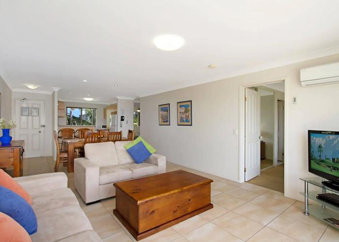 Golden Riviera Beach Resort