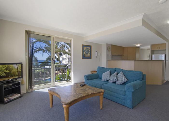 Golden Riviera Beach Resort