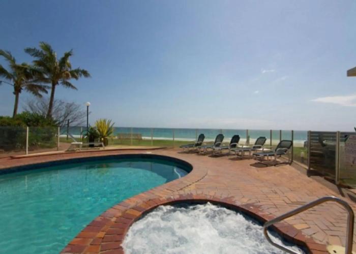 Crystal Beachfront Apartments
