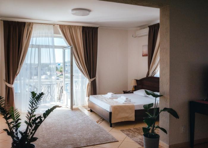 Rivyera Hotel