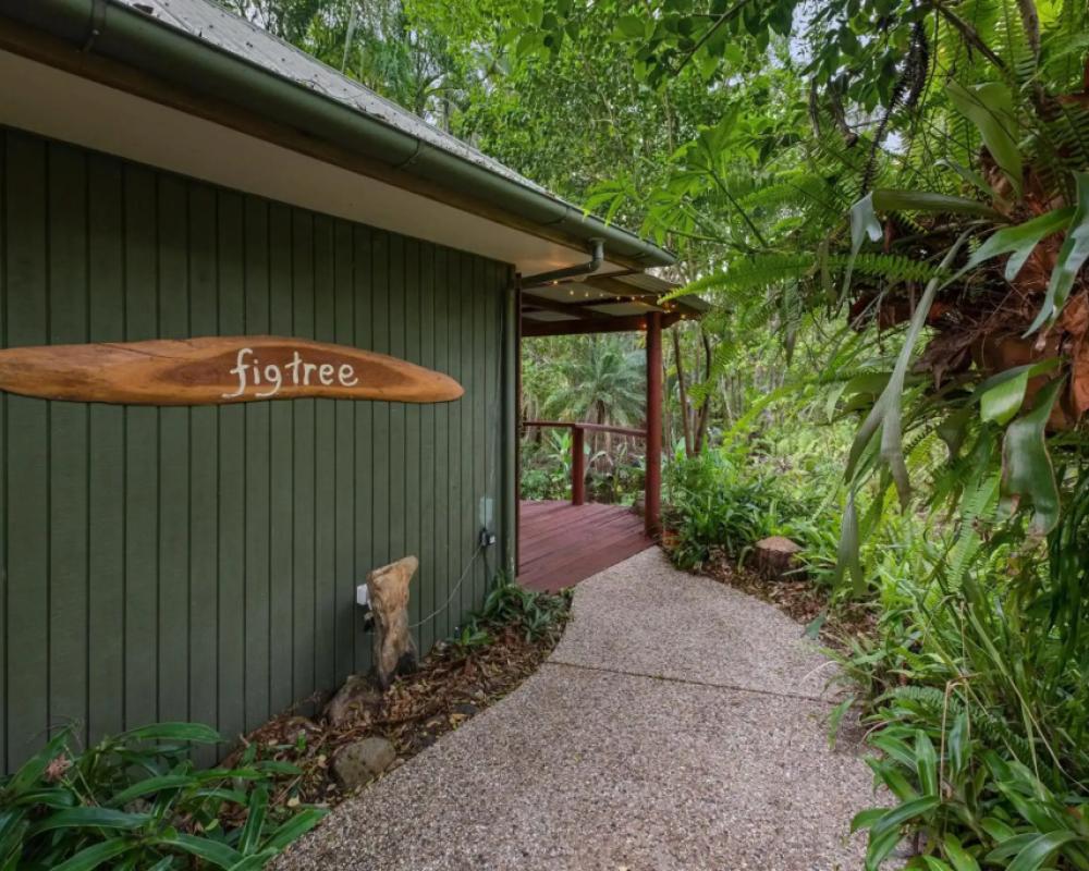 фото Hunchy Hideaway