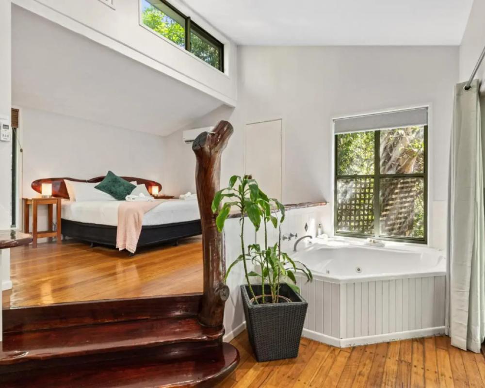 фото Hunchy Hideaway