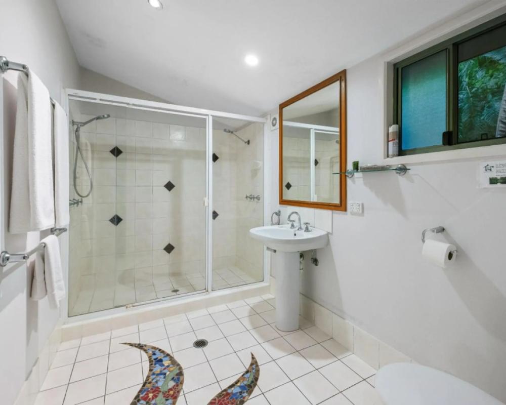 фото Hunchy Hideaway