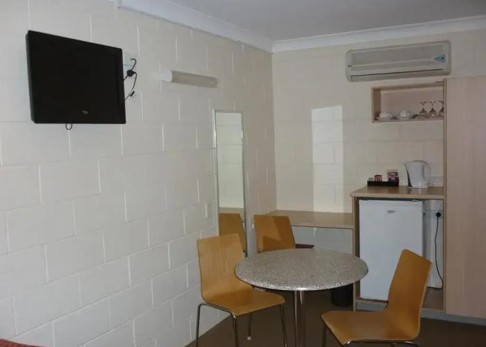 Nambour Lodge Motel