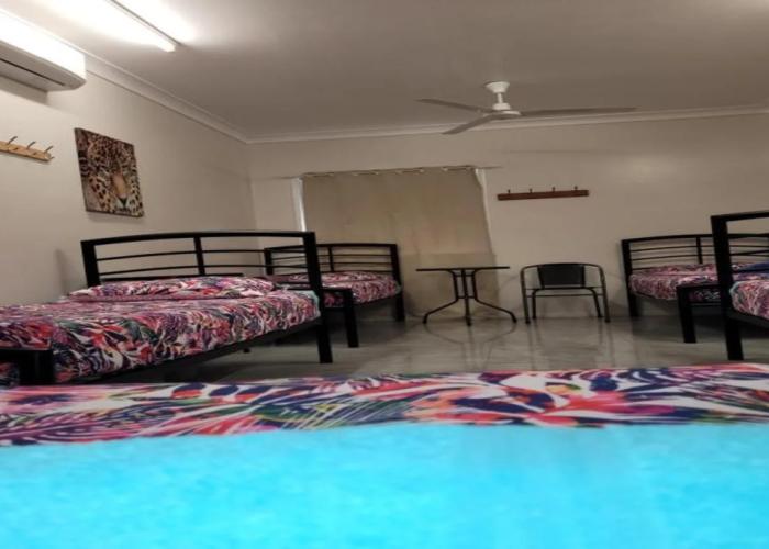 Travellers Paradise Heritage Historical Place - Hostel