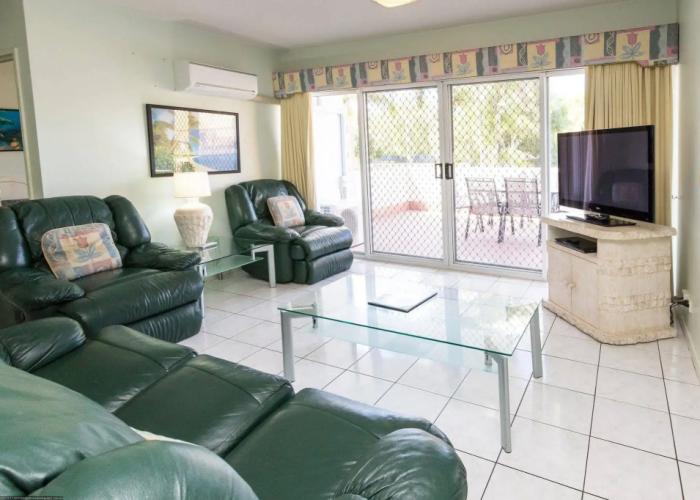 White Crest Apartments