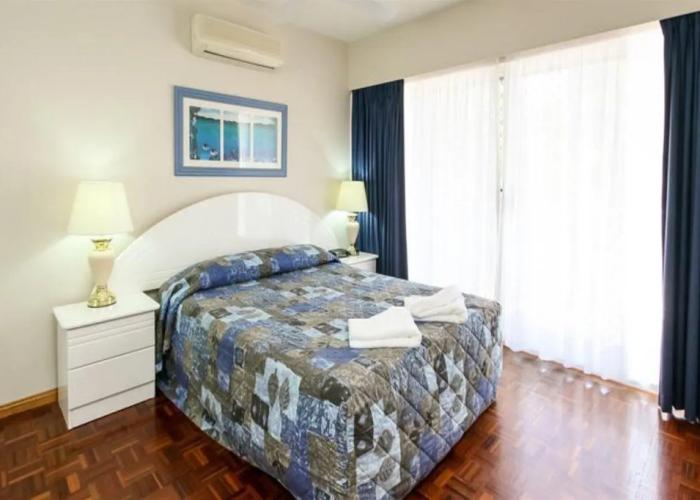 White Crest Apartments