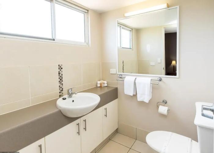 White Crest Apartments