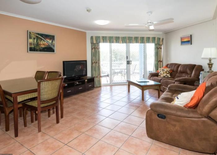 White Crest Apartments