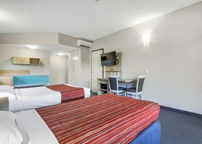 Kingfisher Bay Resort