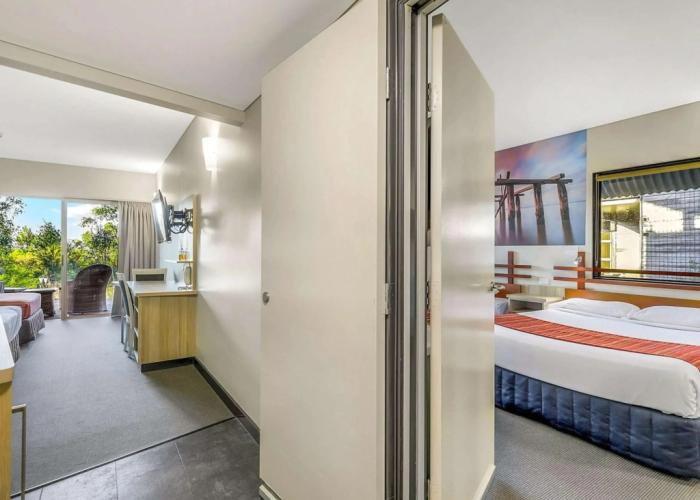 Kingfisher Bay Resort