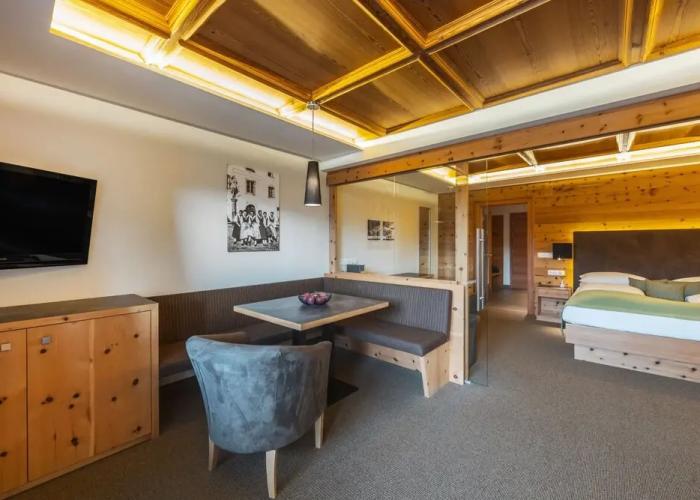 Maraias Luxury Suites & Apartments