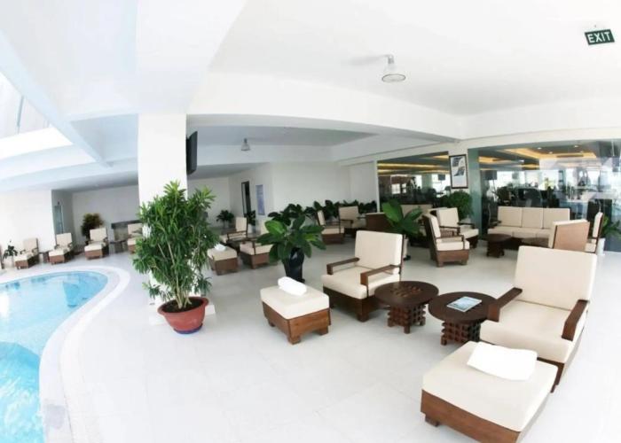 Aurora Hotel Plaza