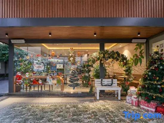 BCONS PS Hotel