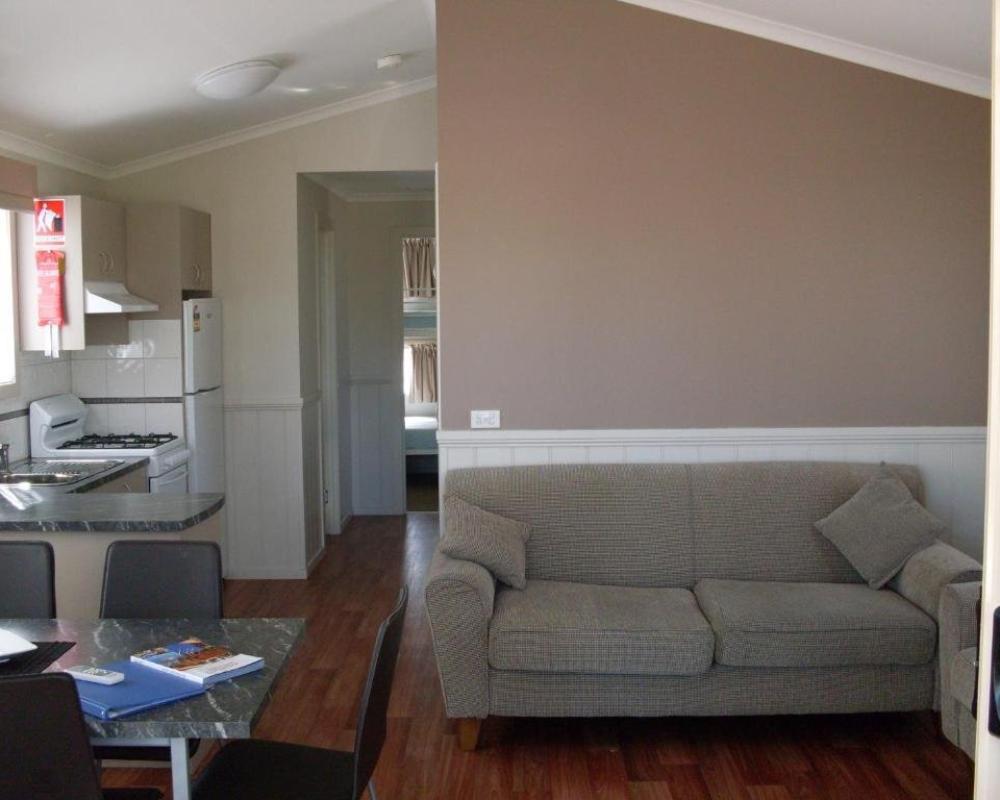 Lake Hume Holiday Park