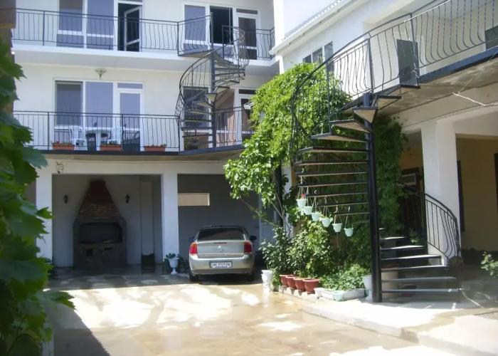 Guest House Amira