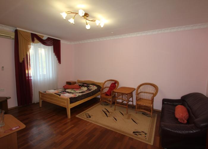 Eva Hotel