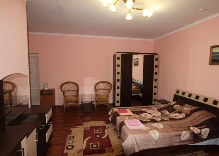 Eva Hotel