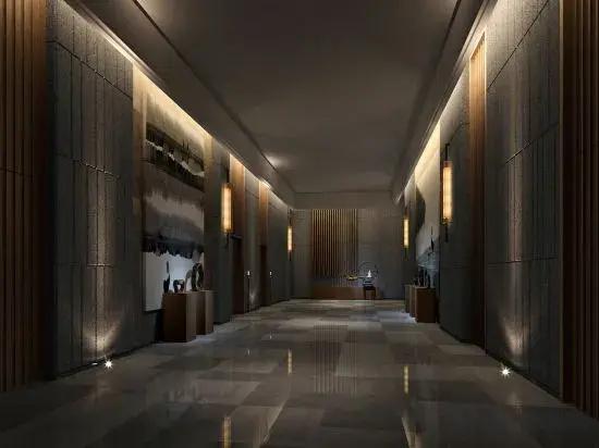 Divine Land Hotel