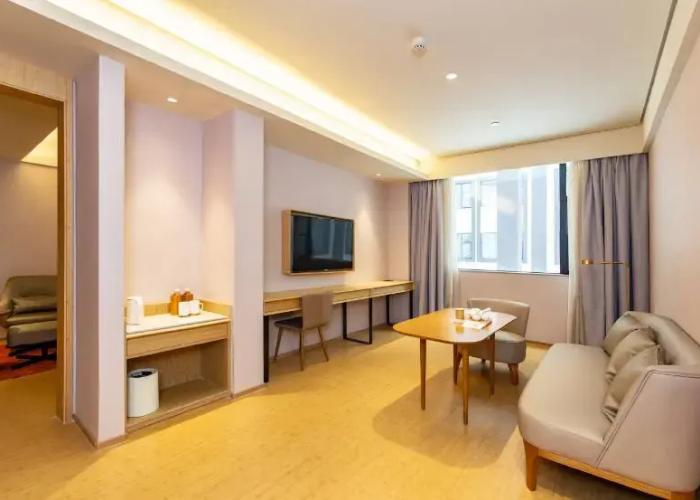 Ji Hotel (Guangyuan Wanda Plaza)