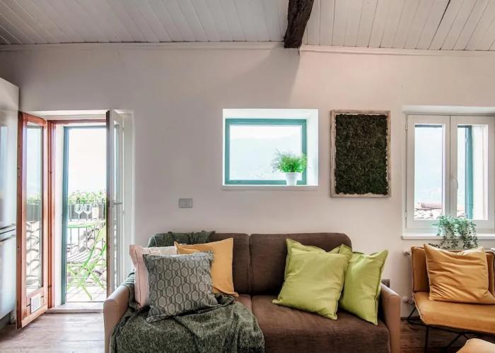 The Green Nest by Lake Como