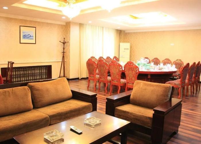 Wudangshan Taihe Xuanwu Hotel