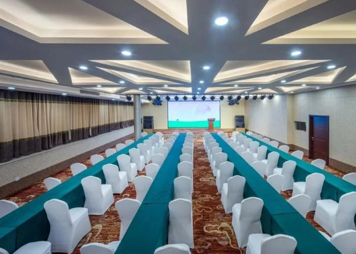 Lvzhou Meijing International Hotel