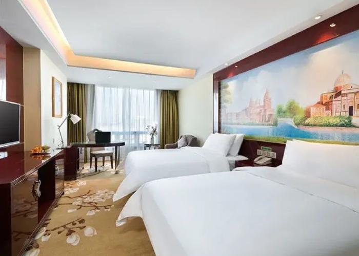 Lvzhou Meijing International Hotel