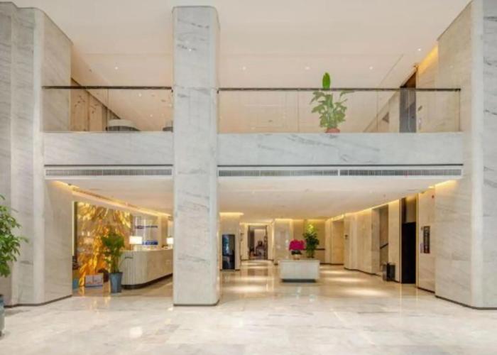 Shiyan Jiahua Holiday Hotel (Wuyan Shopping Mall People's Hospital Branch)