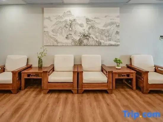 Qiongtai Hotel